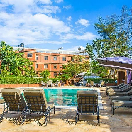 Summit Lodge Marombosa Екстер'єр фото