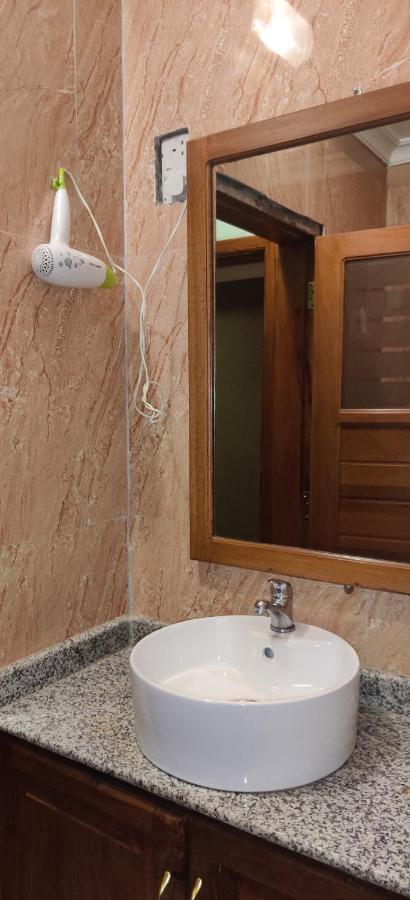 Summit Lodge Marombosa Екстер'єр фото